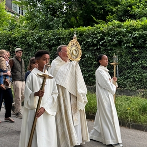 Image - Jesus_Eucharistie_sur_nos_chemins_de_vie.jpg